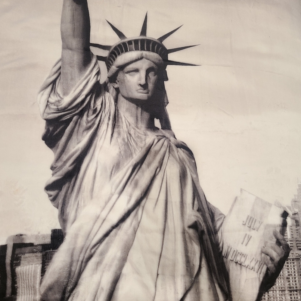 Around the World NYC Statue of Liberty Plush Throw